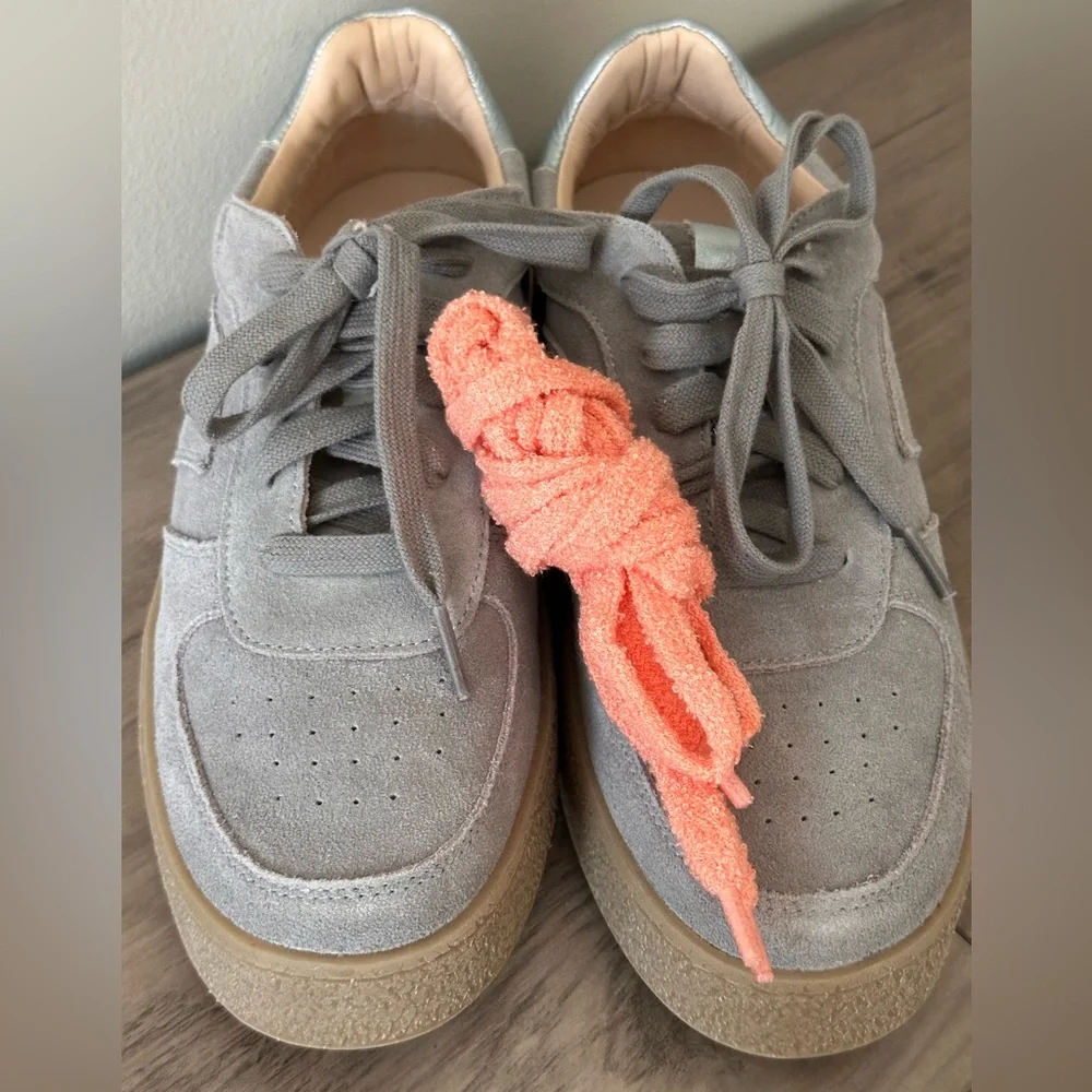 Steve Madden sneakers New in Box size 9 - Picture 4 of 10